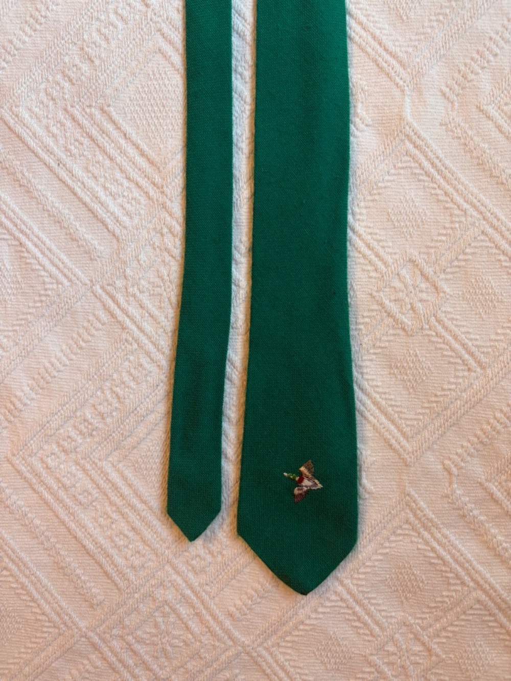 RARE Vintage John Weitz Green Knit Necktie 2.75” Embroidered Mallard Duck Slim